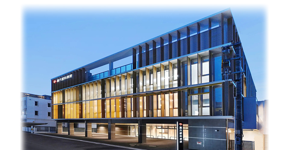 高木眼科病院(ライトアップ)